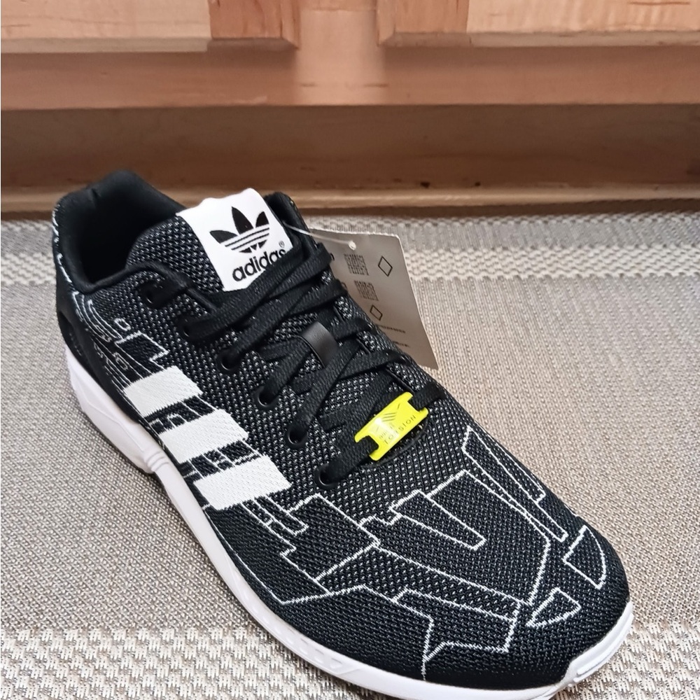 Adidas Men's Black and White Graphic Sneakers - Picture 5 of 12